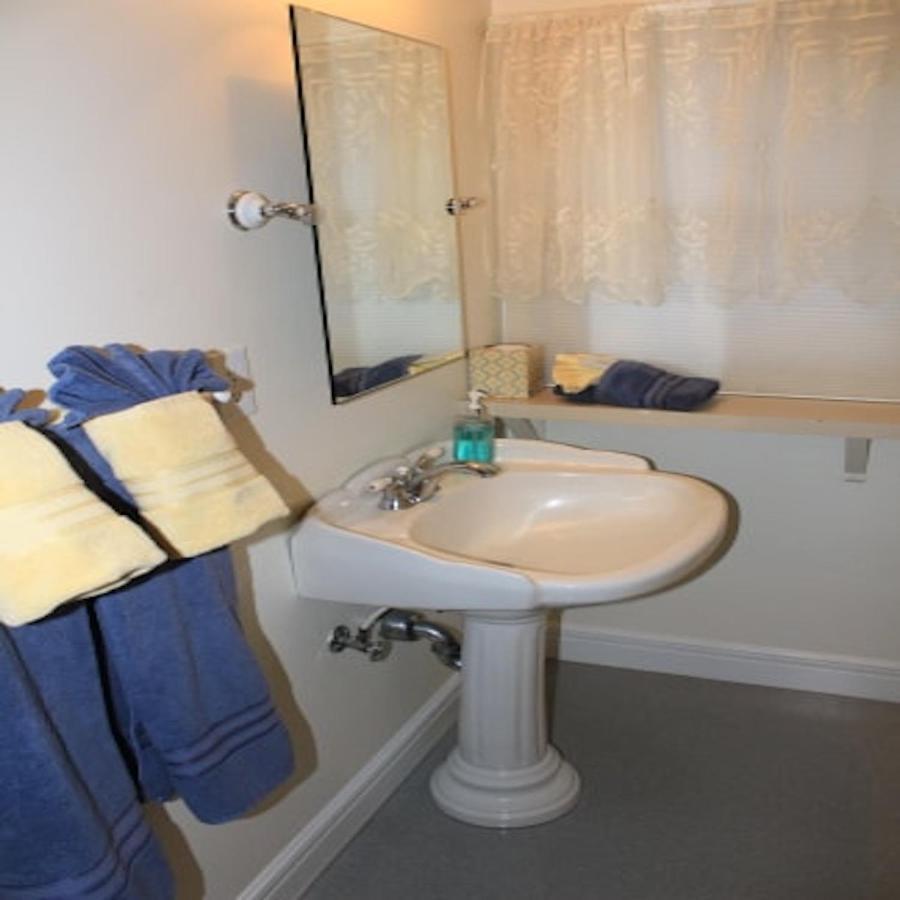 Rosberg House Bed and Breakfast Lindsborg Buitenkant foto